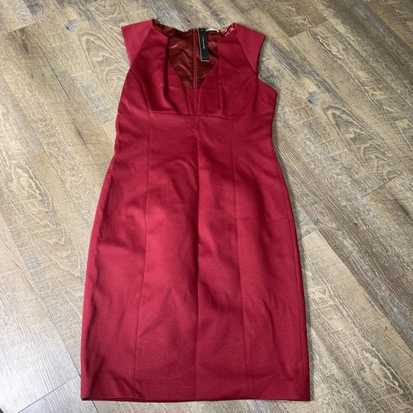 T Tahari Dresses & Skirts - T Tahari Tabitha Sheath Dress Womens Size 10 China Red Square Neck Lined NWT